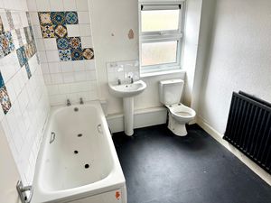 Photo 1- click for photo gallery